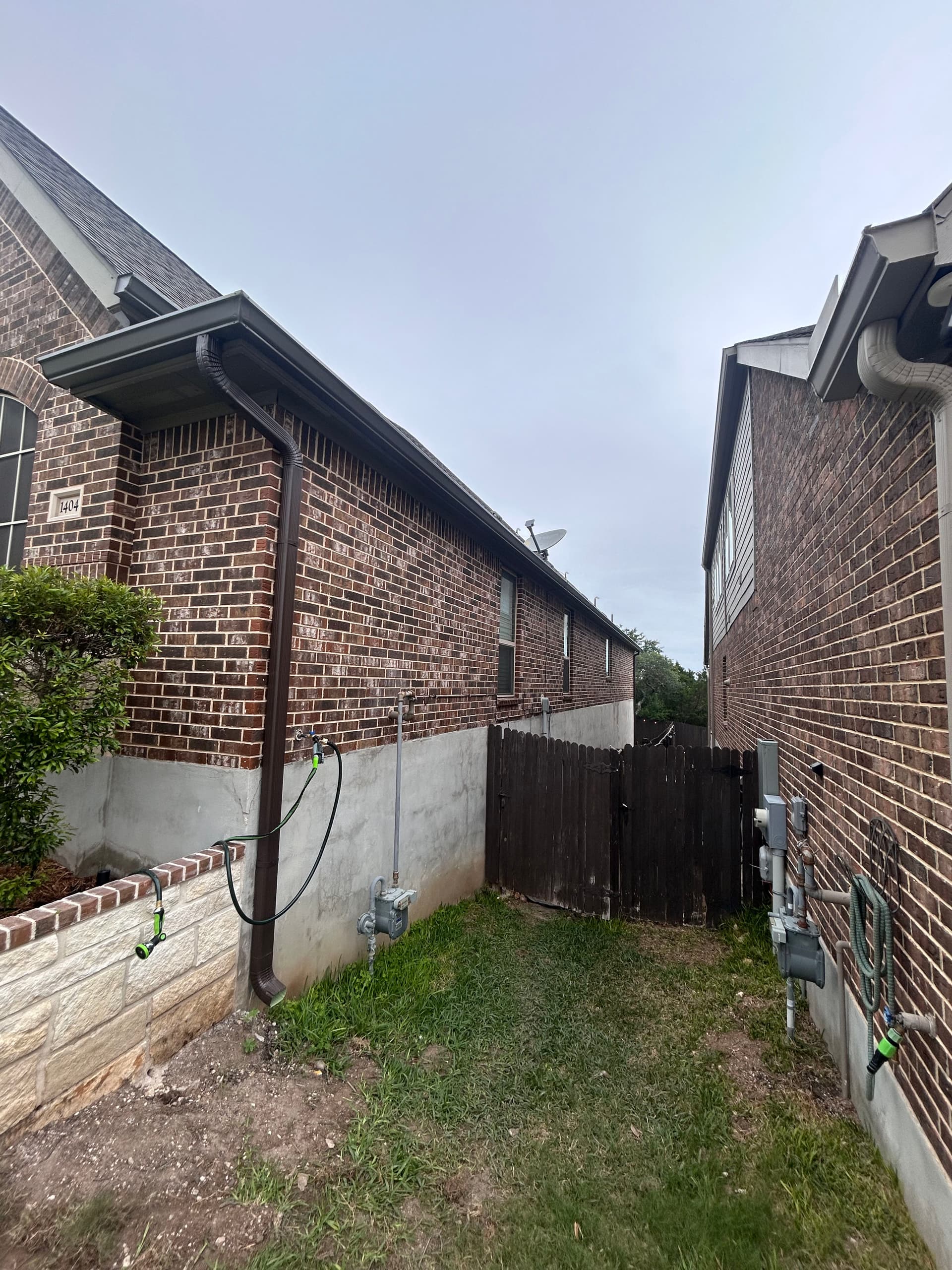 Gallery photos for Full Wrap Gutter System That Actually Protects Your Foundation: Image #1