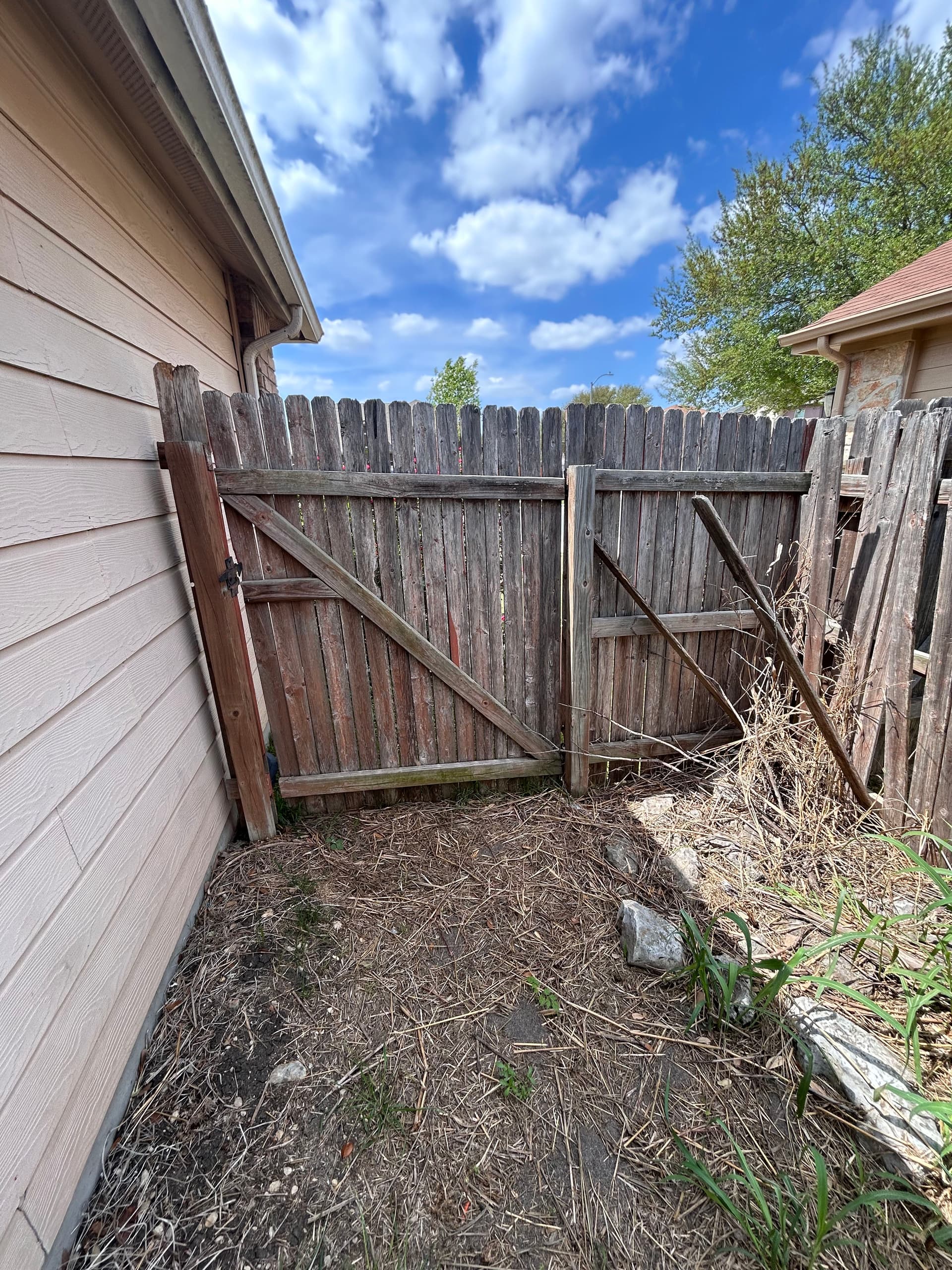 Gallery photos for Cedar Fence Replacement That Actually Made This Home Feel Complete: Image #2