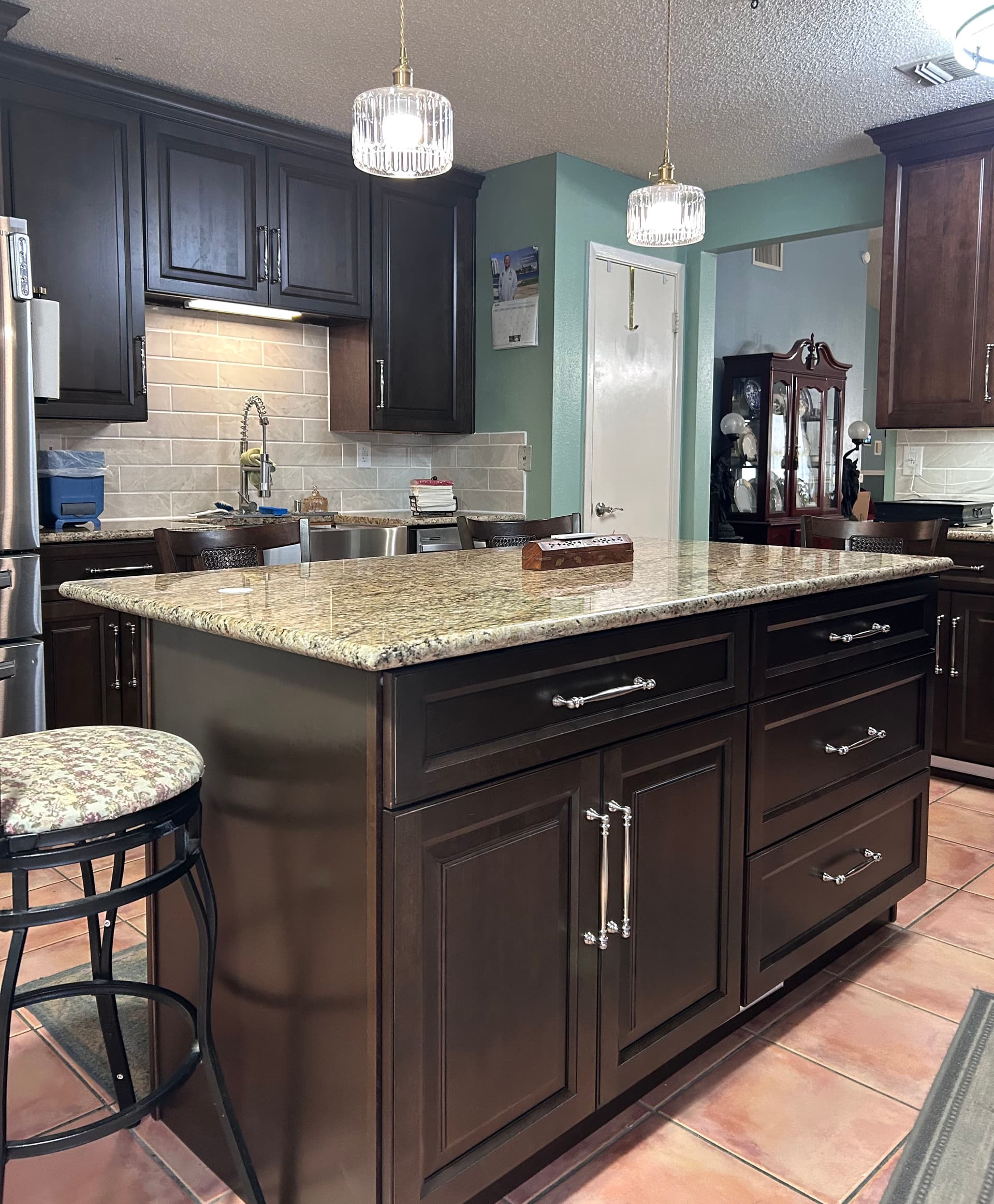 Gallery photos for Dark Cabinet Kitchen Remodel with New Island and Granite Countertops: Image #1